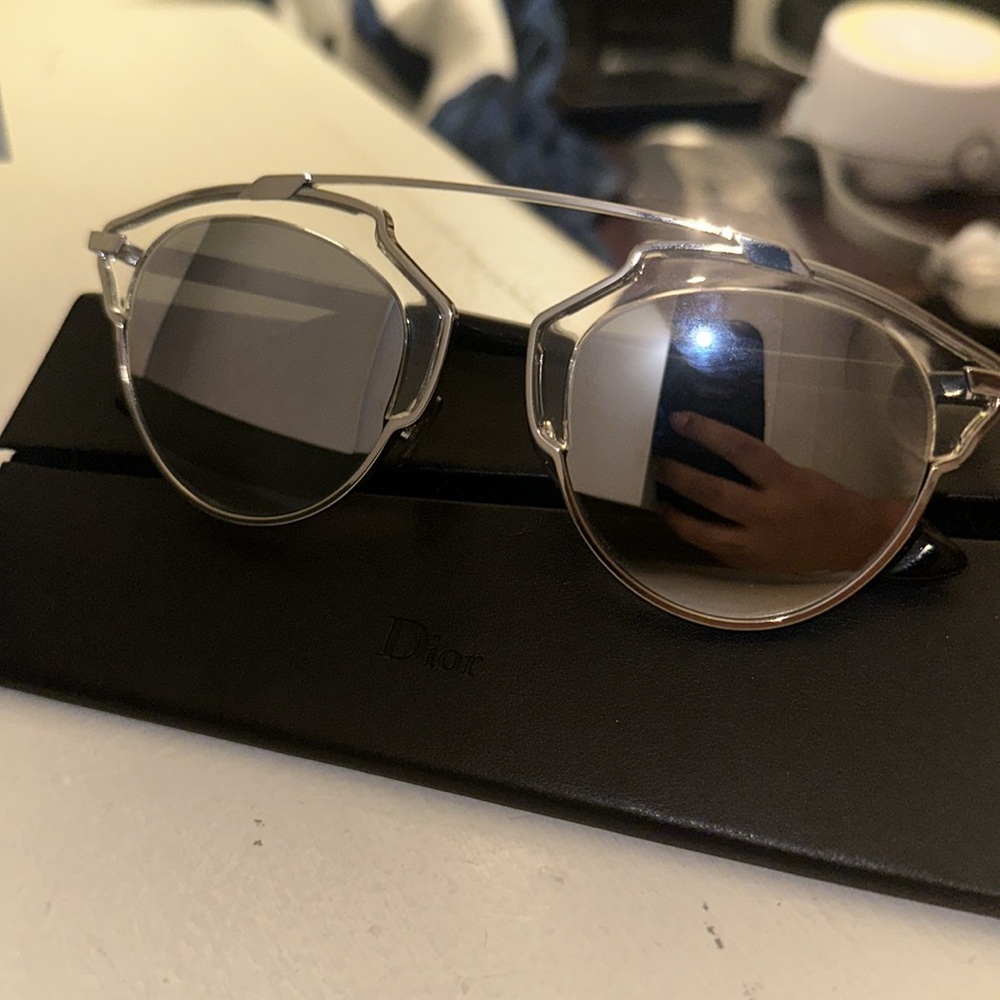 Women’s Dior So Real Silver sunglasses. Used once. New condition - Picture 3 of 8